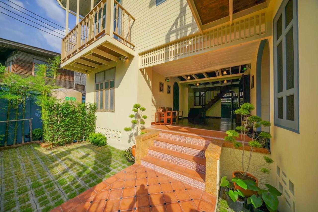 Priya Boutique House Bed and Breakfast Μπανγκόκ Εξωτερικό φωτογραφία