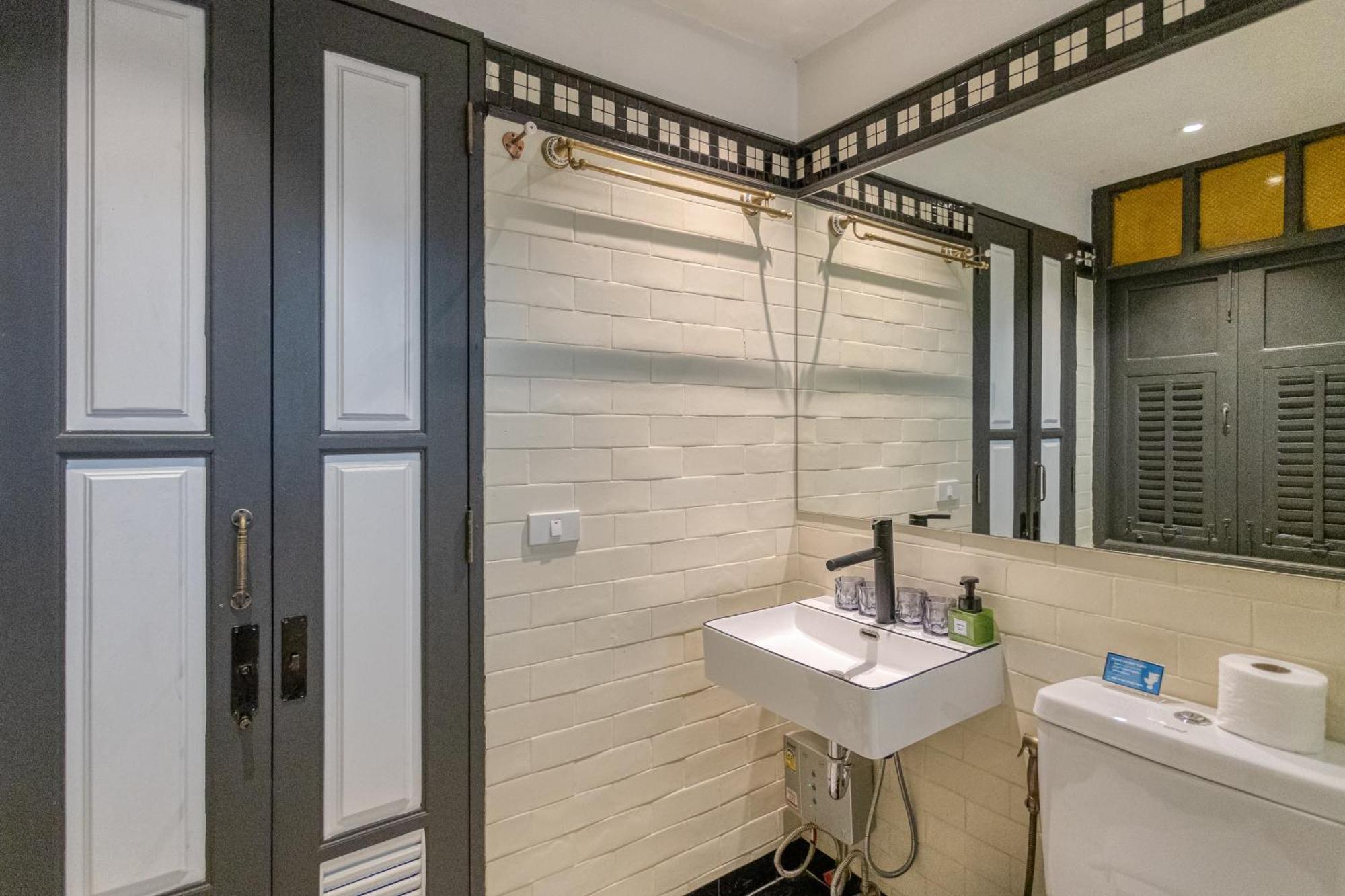 Priya Boutique House Bed and Breakfast Μπανγκόκ Εξωτερικό φωτογραφία