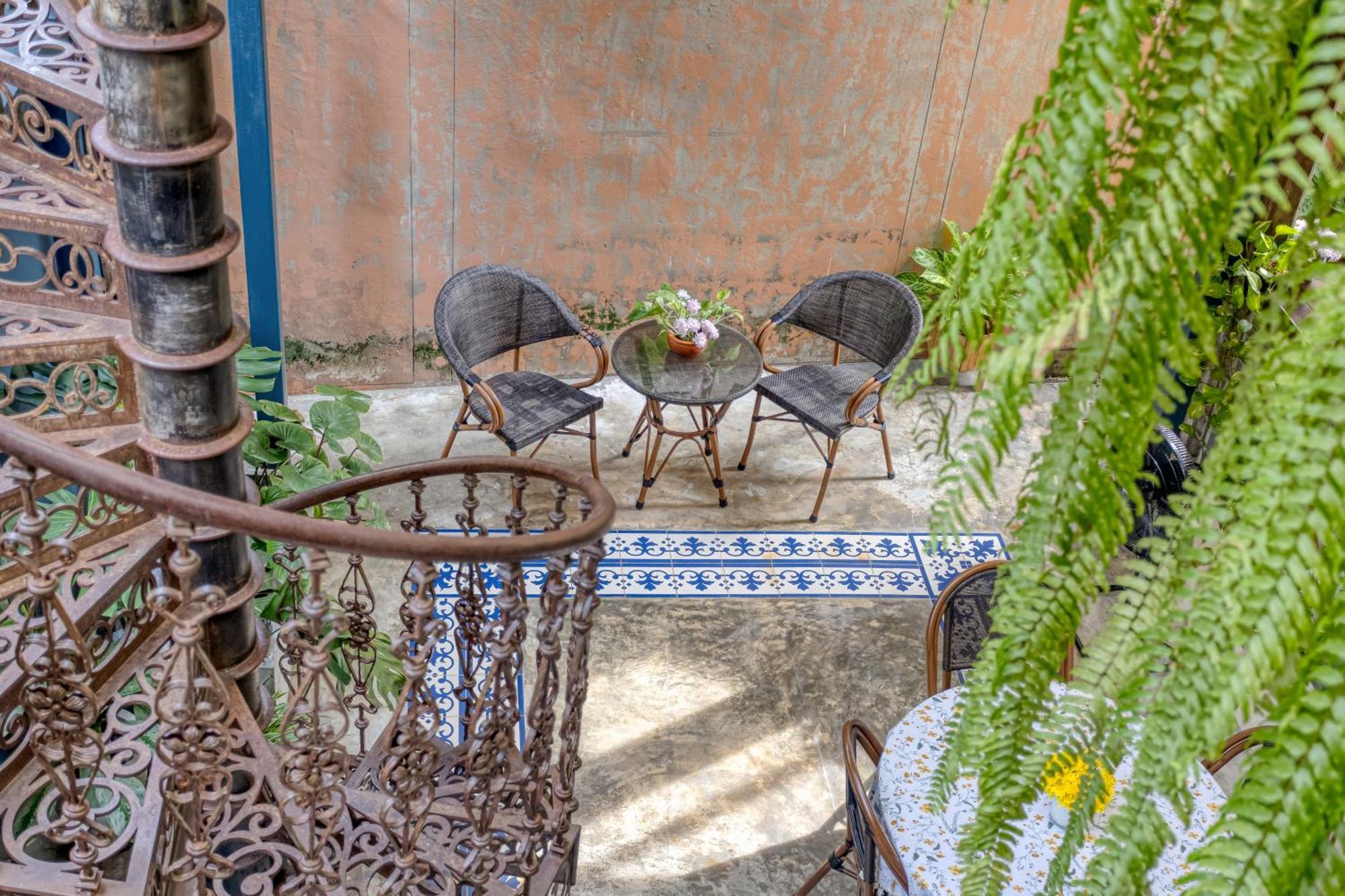 Priya Boutique House Bed and Breakfast Μπανγκόκ Εξωτερικό φωτογραφία
