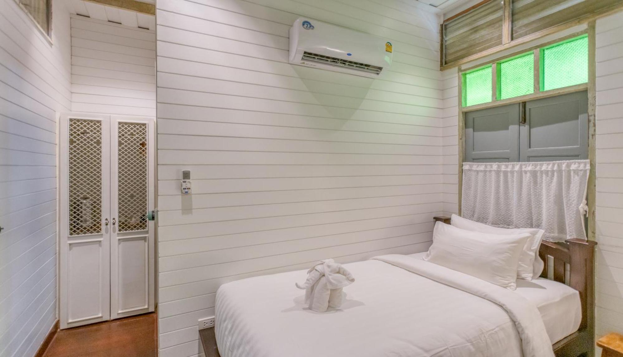 Priya Boutique House Bed and Breakfast Μπανγκόκ Δωμάτιο φωτογραφία