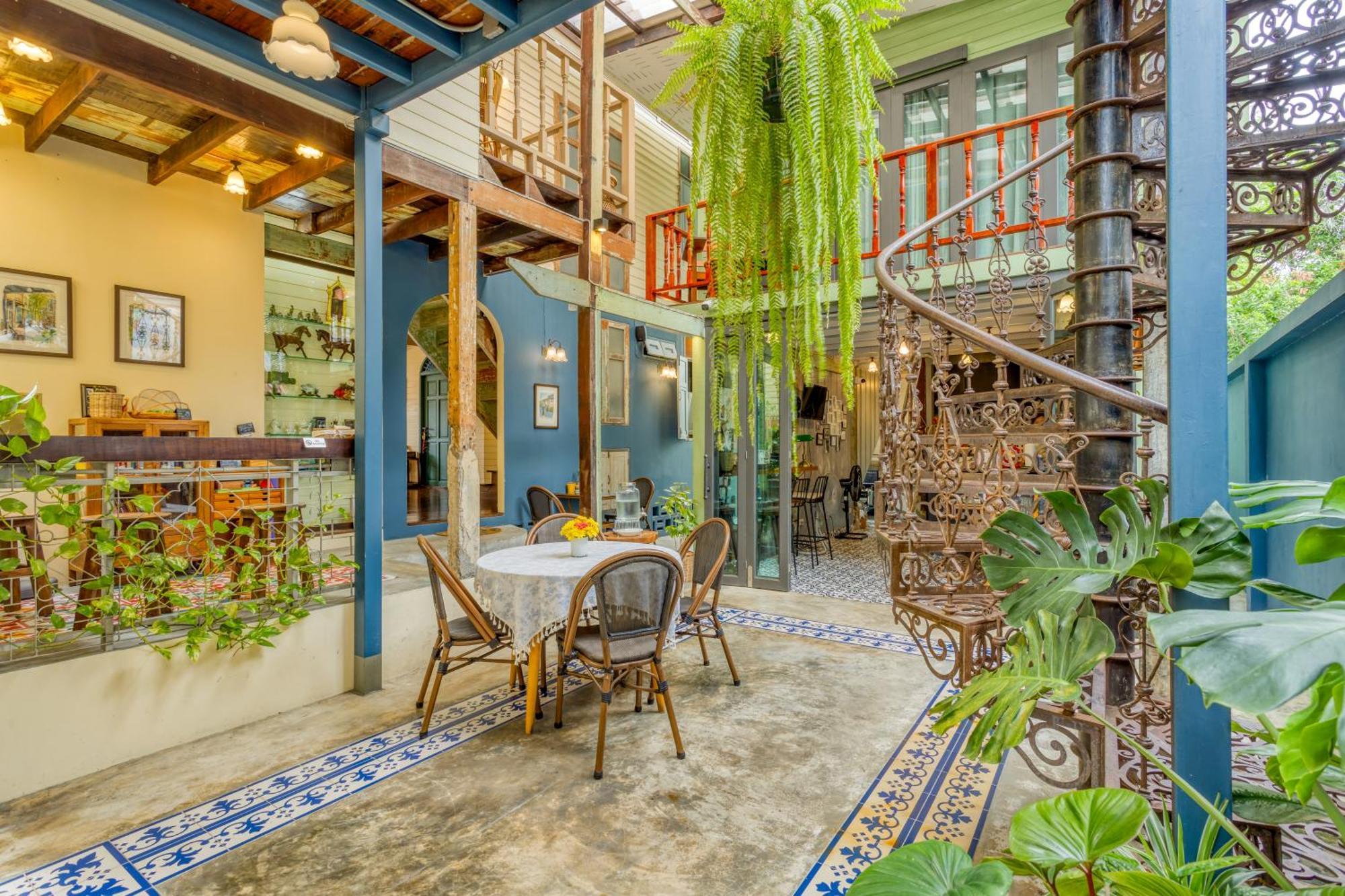 Priya Boutique House Bed and Breakfast Μπανγκόκ Εξωτερικό φωτογραφία