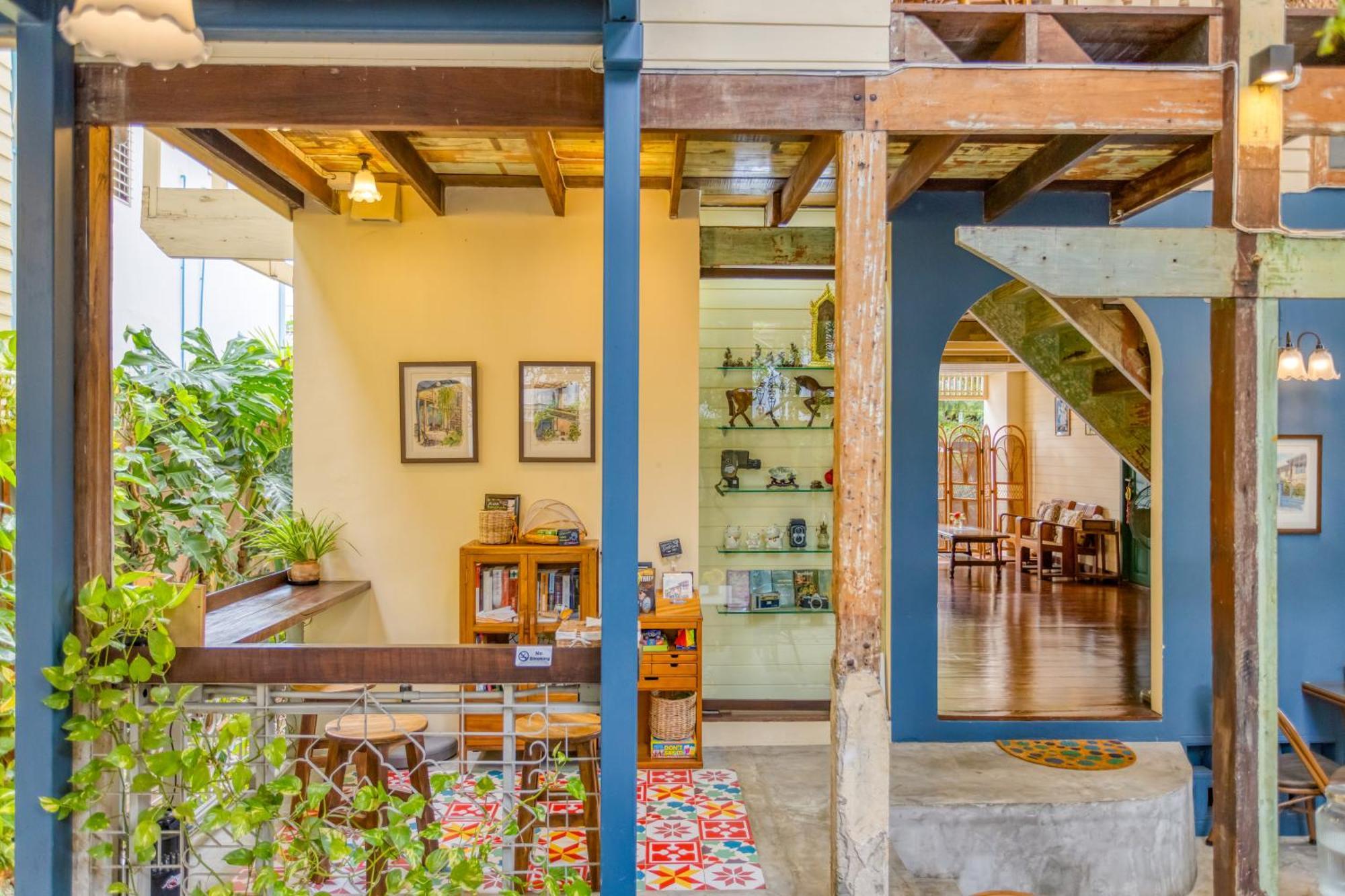 Priya Boutique House Bed and Breakfast Μπανγκόκ Εξωτερικό φωτογραφία